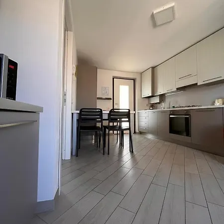 Belsorrisovarese Elegance Private Parking -with Reservation-