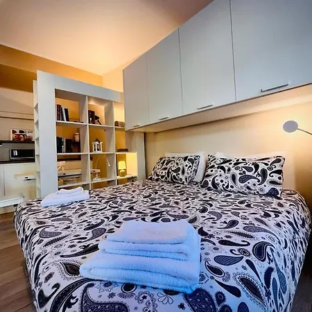 Belsorrisovarese Elegance Private Parking -with Reservation- Πανσιόν 2*