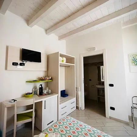 Belsorrisovarese Elegance Private Parking -with Reservation- Πανσιόν 2*
