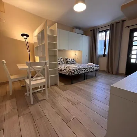 Belsorrisovarese Elegance Private Parking -with Reservation- 2*