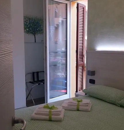 Belsorrisovarese Elegance Private Parking -with Reservation- Πανσιόν