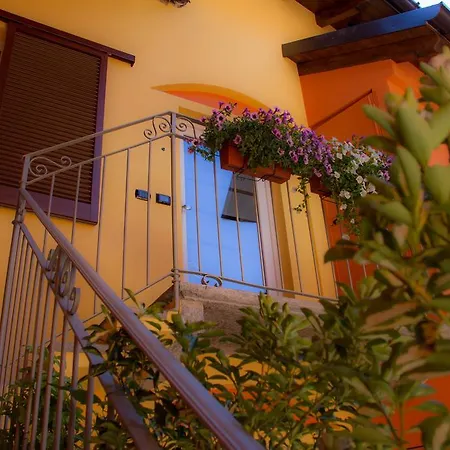 Belsorrisovarese Elegance Private Parking -with Reservation- Βαρέζε