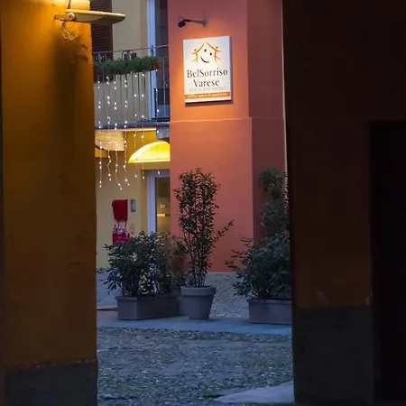 Belsorrisovarese Elegance Private Parking -with Reservation- Πανσιόν 2*