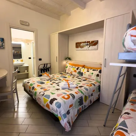 ゲストハウス Belsorrisovarese - Boutique & - Private Parking -reservation Required-