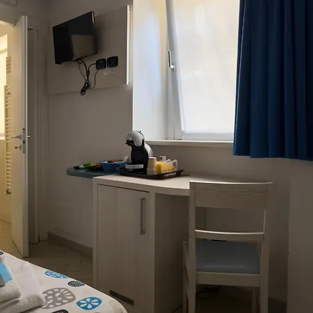 ゲストハウス Belsorrisovarese - Boutique & - Private Parking -reservation Required- 4*