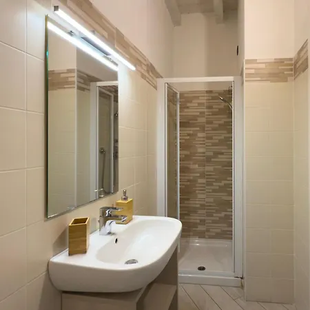 Belsorrisovarese - Boutique & - Private Parking -reservation Required- 4*
