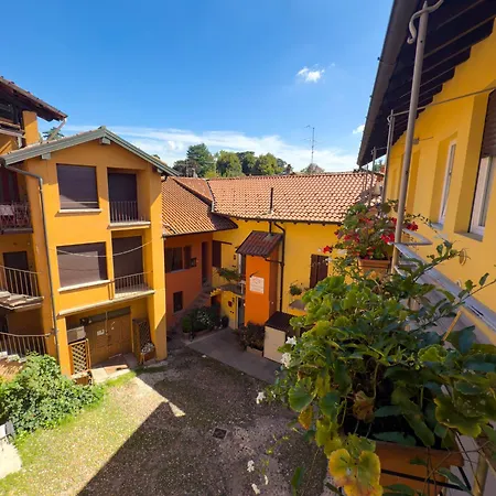 ゲストハウス Belsorrisovarese - Boutique & - Private Parking -reservation Required- バレーゼ