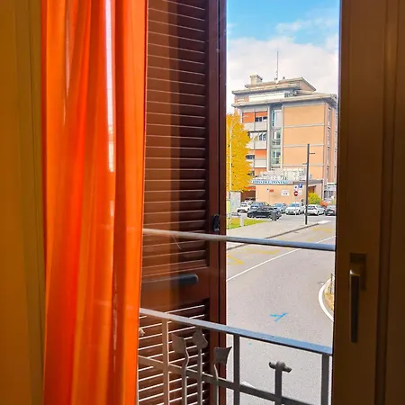 Belsorrisovarese - Boutique & - Private Parking -reservation Required- 4*
