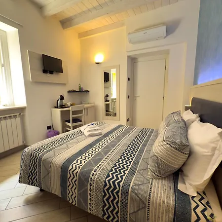 ゲストハウス Belsorrisovarese - Boutique & - Private Parking -reservation Required- 4*