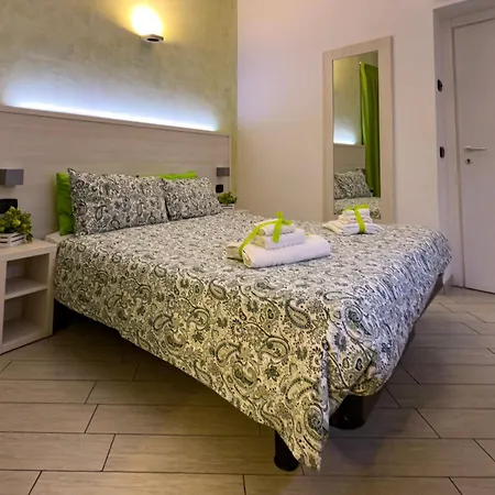 Belsorrisovarese - Boutique & - Private Parking -reservation Required- バレーゼ